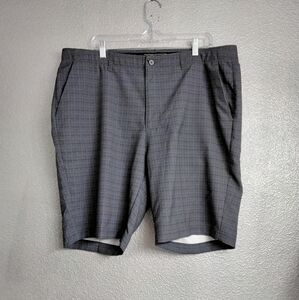 Pebble Beach Dry Luxe Performance Men's Shorts   Size 40